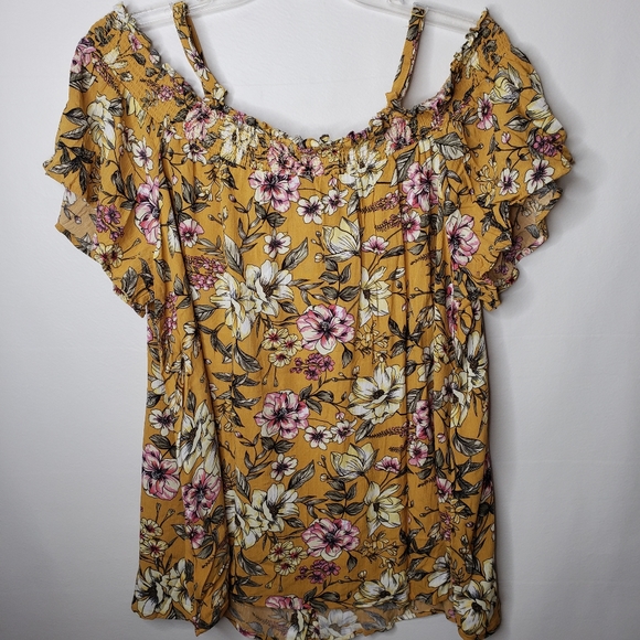 Torrid Cold Shoulder Top Floral Yellow Gauze Woven Smocked Plus 3X 22/24 NWT - Picture 7 of 14